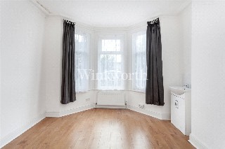 Chesterfield Gardens, Ground Floor Flat, London, N4