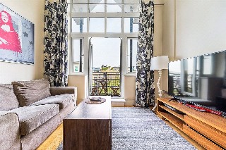 Dorey House, High Street, Middlesex, TW8