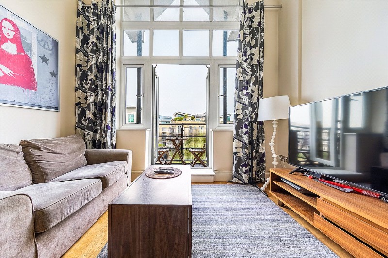 Dorey House, High Street, Middlesex, TW8