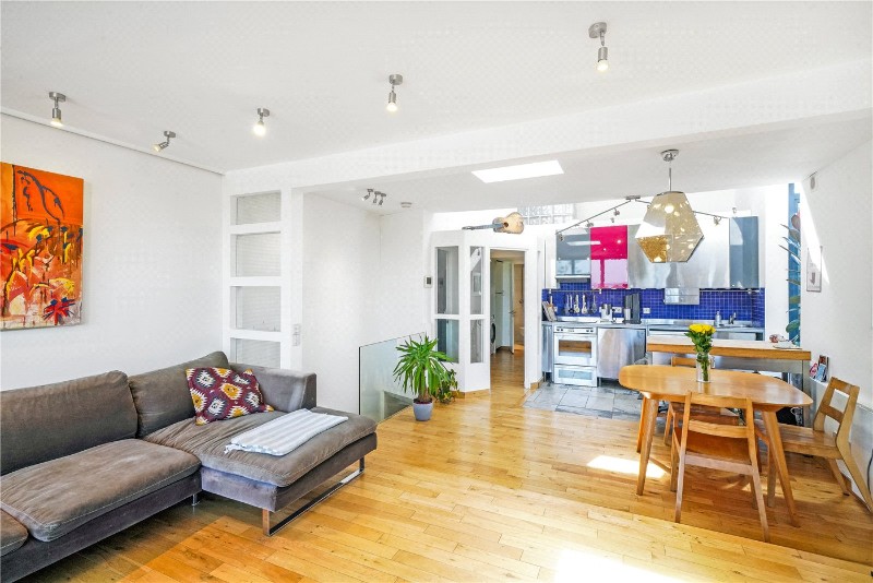 Archway Road, London, N6