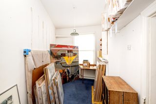 Eynham Road, London, W12