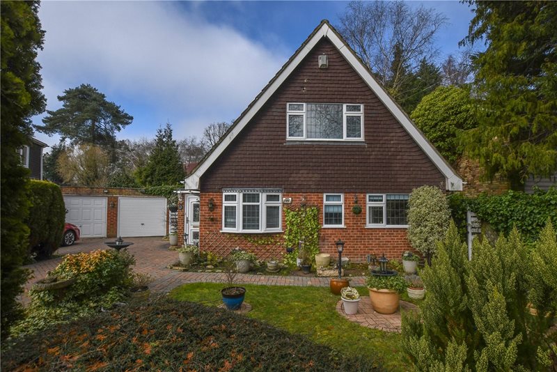 Foxcote, Finchampstead, Wokingham, Berkshire, RG40