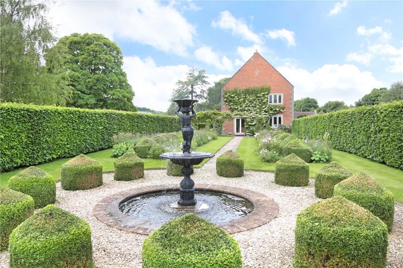 White Street, West Lavington, Wiltshire, SN10