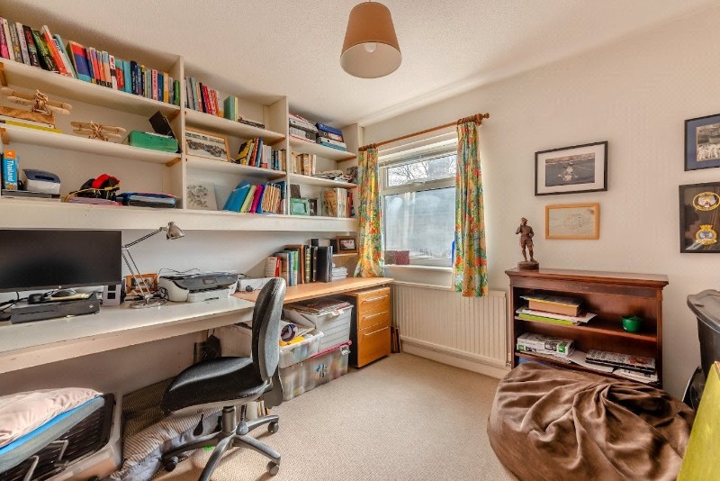 Birds Lane, Midgham, Reading, Berkshire, RG7