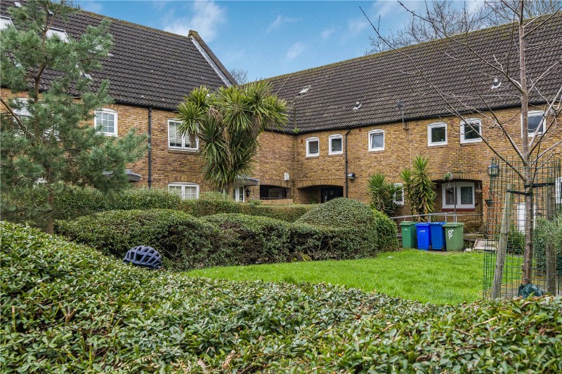 Russia Dock Road, London, SE16