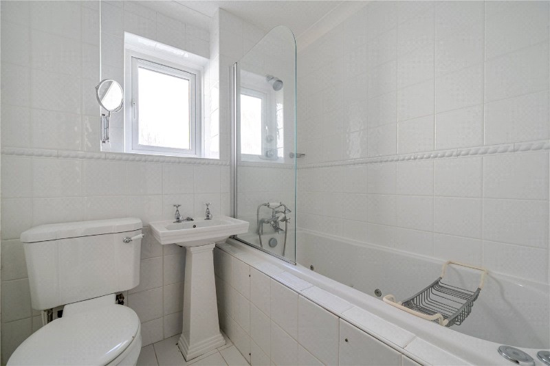 West Mead, The Hart, Farnham, Surrey, GU9