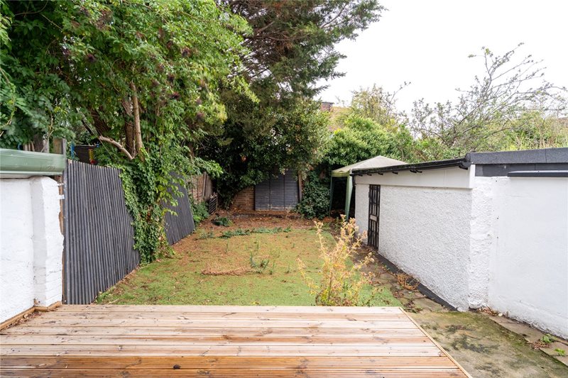 Conifer Gardens, London, SW16