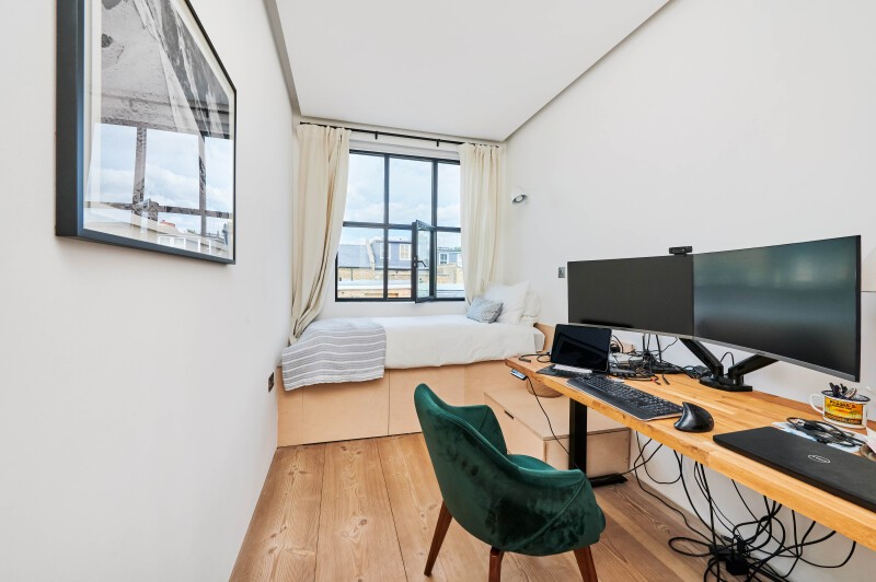 Glentham Road, Barnes, London, SW13