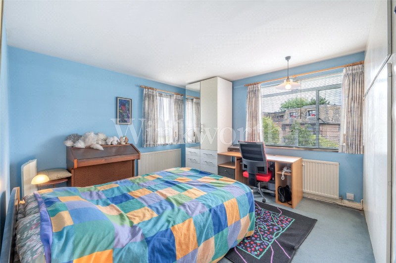 James Close, Woodlands, London, NW11