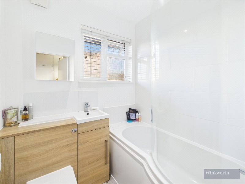 Pandora Court, South Bank, Surbiton, KT6