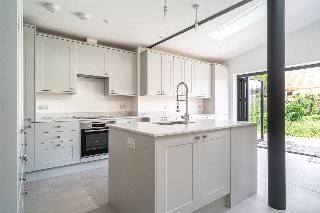 Hydethorpe Road, London, SW12