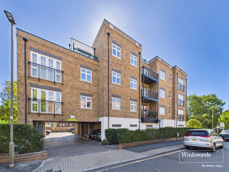 High Street, Edgware, HA8