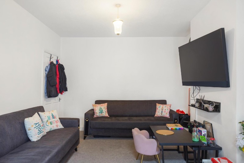 Bromley Road, London, SE6