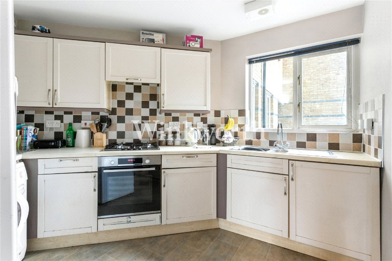 Myddleton Avenue, London, N4