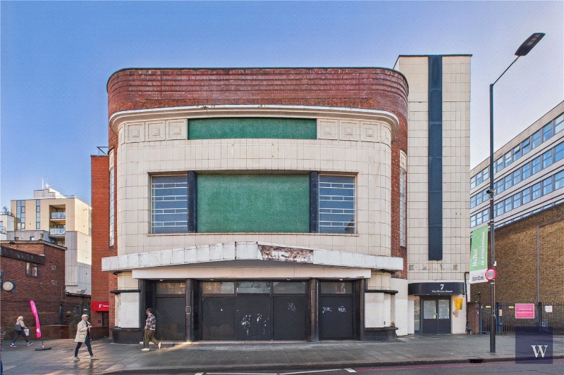 Streatham High Road, London, SW16