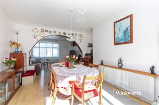 Fitzjohn Avenue, High Barnet, EN5
