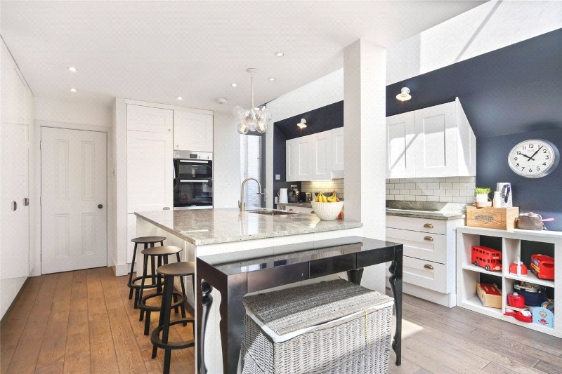 Arminger Road, London, W12
