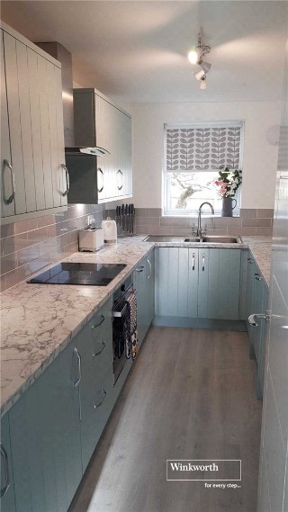 Curlew Road, Christchurch, Dorset, BH23