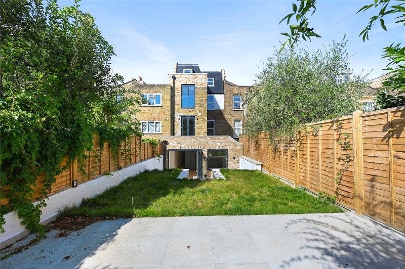 Ellerslie Road, London, W12