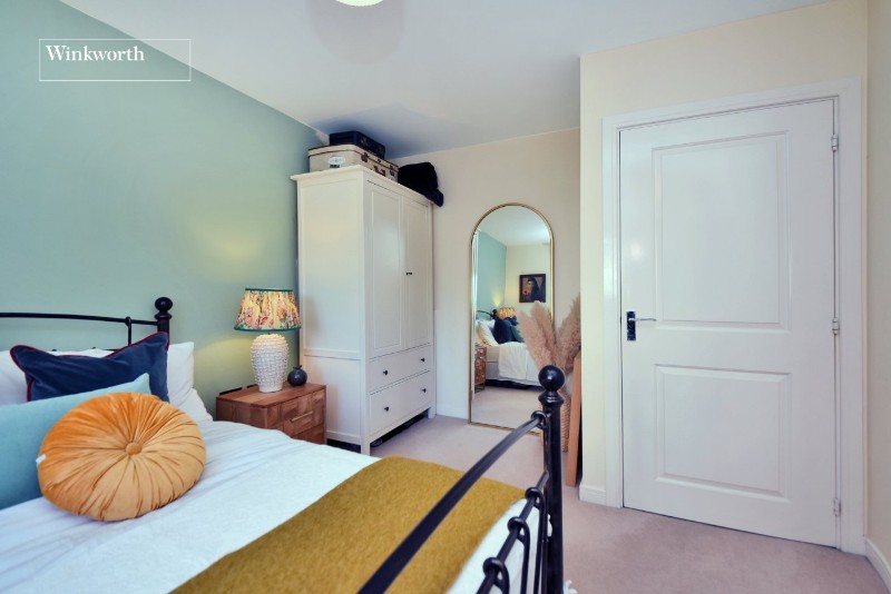 Schoolgate Drive, Morden, SM4