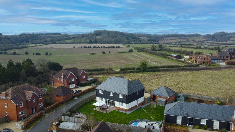 Downs Close, Broughton, Stockbridge, Hampshire, SO20