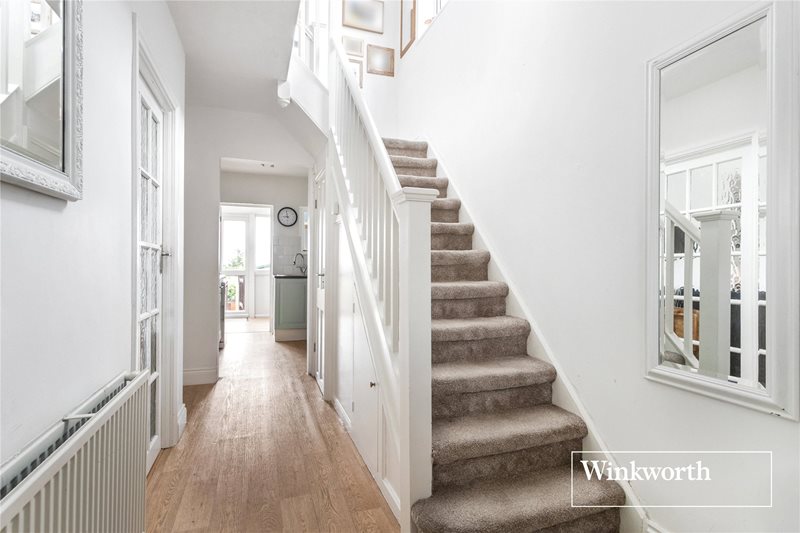 Woodfall Avenue, High Barnet, EN5