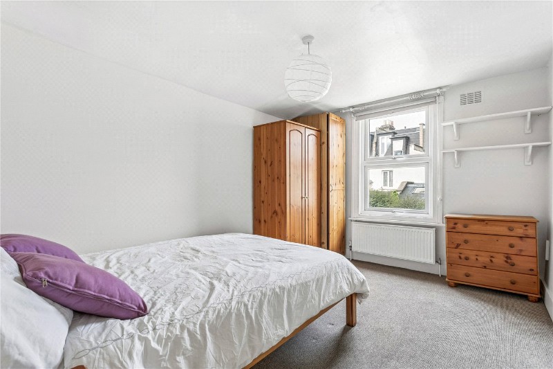 Graveney Road, London, SW17