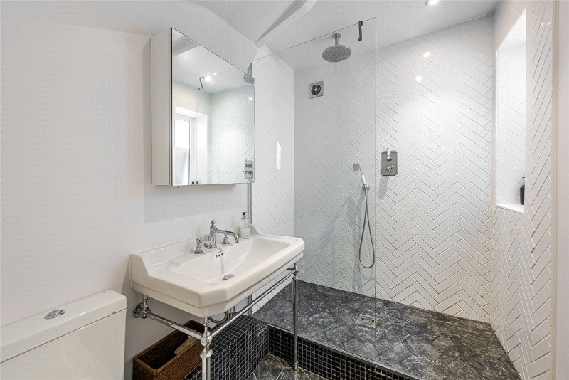 Grosvenor Road, London, SW1V