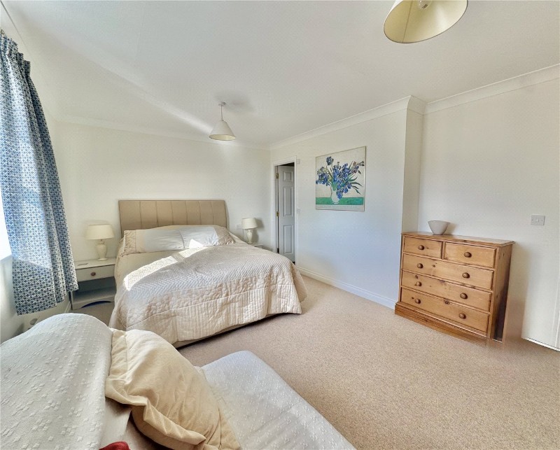 Hillcroft Close, Lymington, Hampshire, SO41