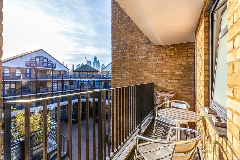 Bacon Street, London, E2