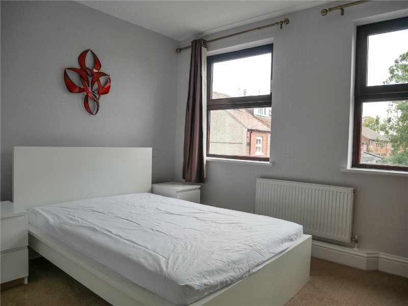 Pelican Lane, Newbury, RG14