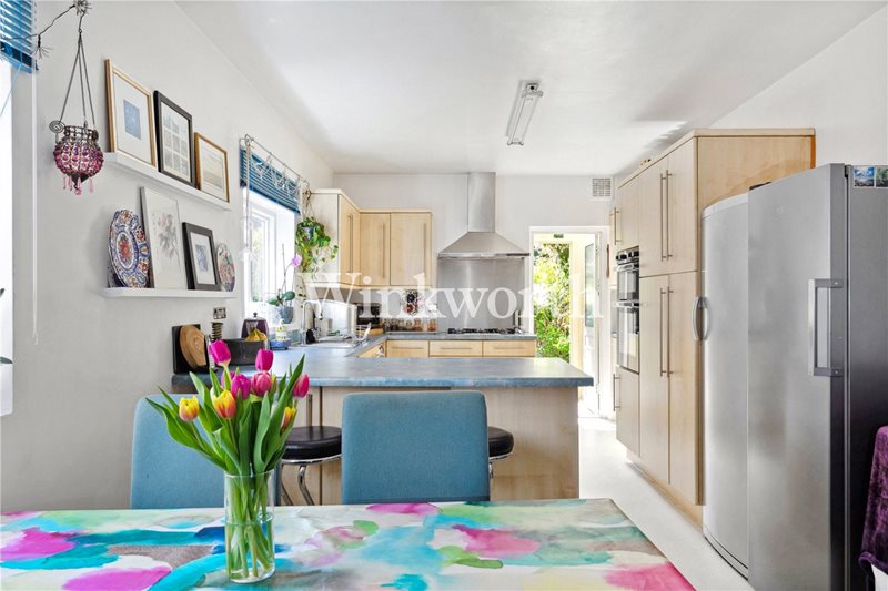 Hewitt Road, London, N8