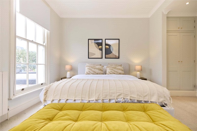 Ordnance Mews, London, NW8