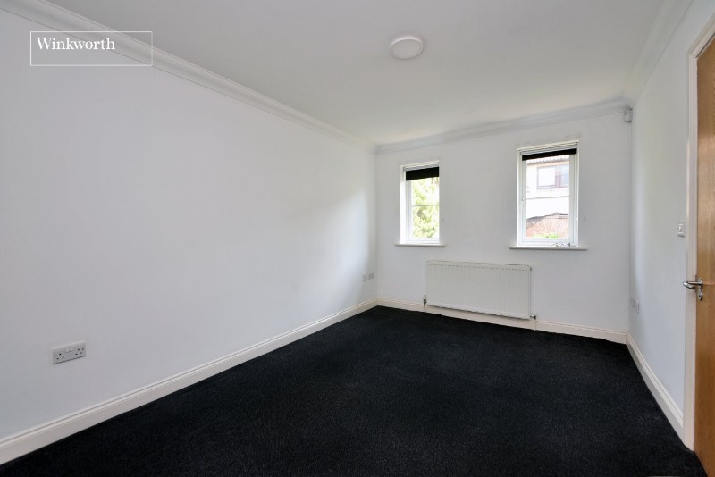 Tegan Close, Sutton, SM2