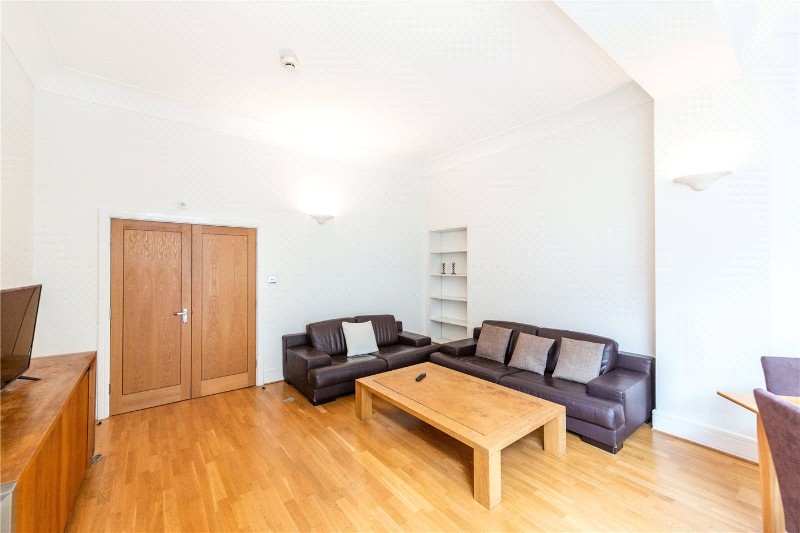 Rosebery Avenue, London, EC1R