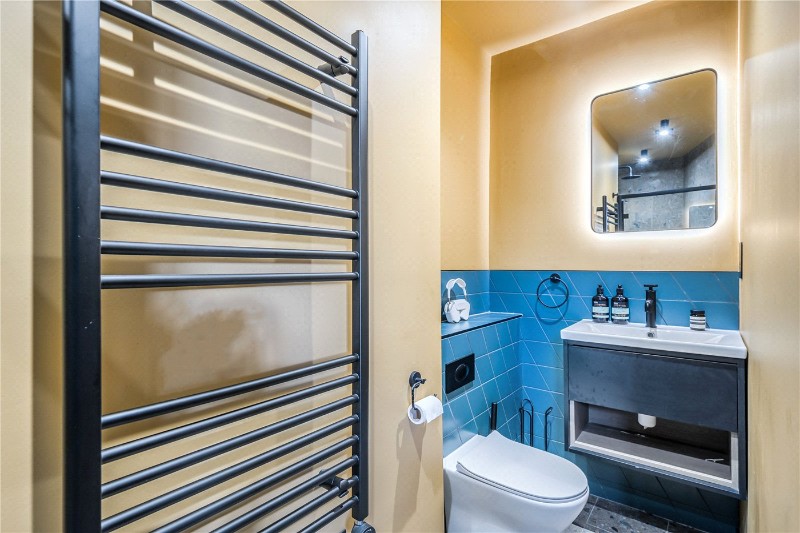 West End Grove, Farnham, Surrey, GU9