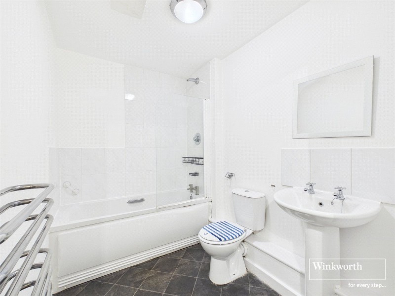 Richfield Avenue, Reading, Berkshire, RG1
