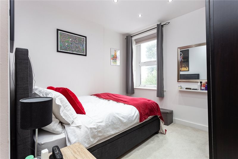 Alexandra Park Road, London, N22