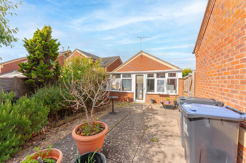Bolyfant Crescent, Whitnash, Leamington Spa, Warwickshire, CV31