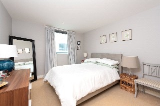 Hardwicks Square, London, SW18