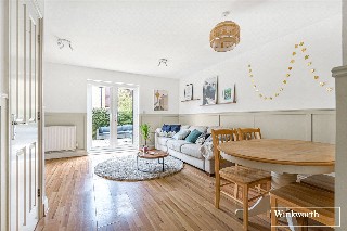 Gomer Road, Bagshot, Surrey, GU19