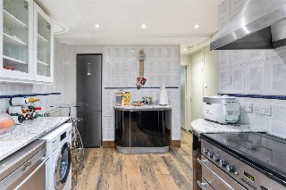 Shellness Road, London, E5