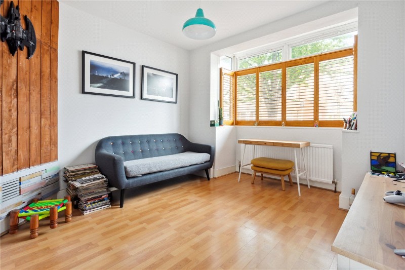Seely Road, London, SW17