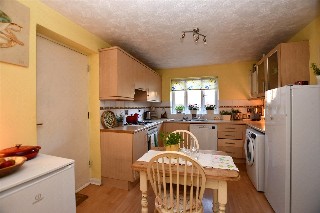 Moor Close, Finchampstead, Wokingham, Berkshire, RG40