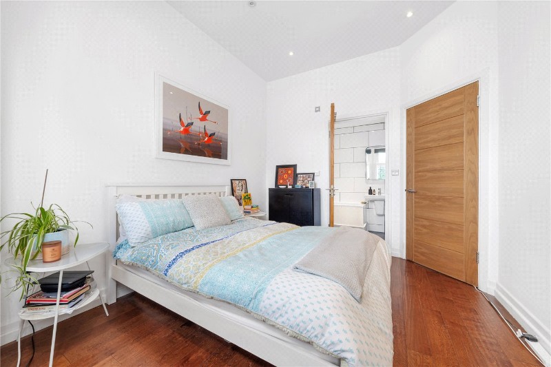 East Dulwich Grove, London, SE22