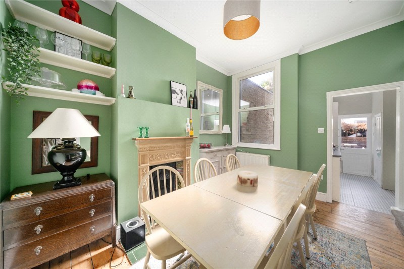Byton Road, London, SW17