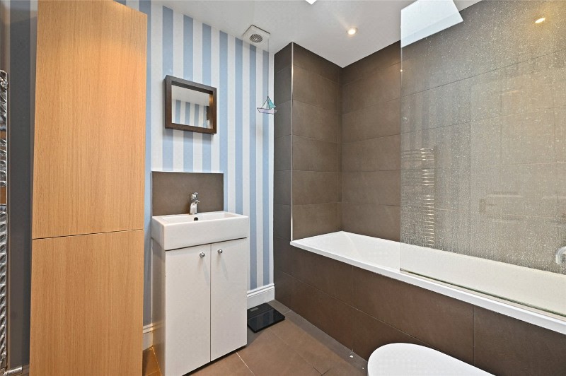 Thorpebank Road, London, W12