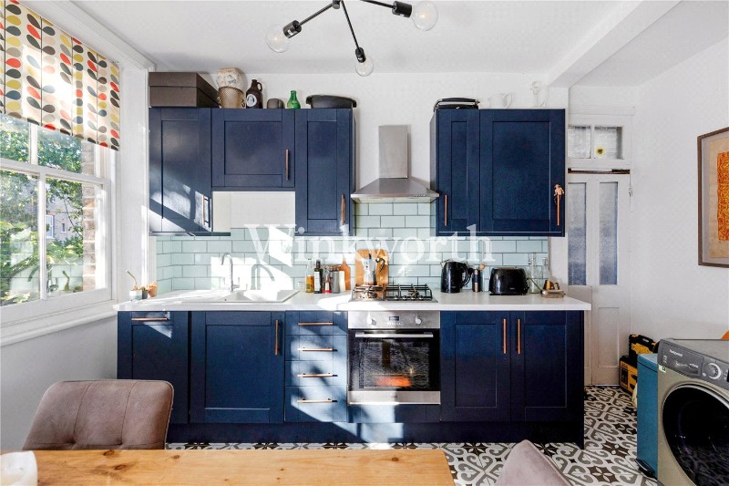 Salisbury Mansions, London, N15