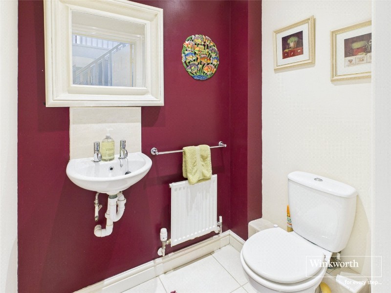 Rosyth Gardens, Newbury, Berkshire, RG14