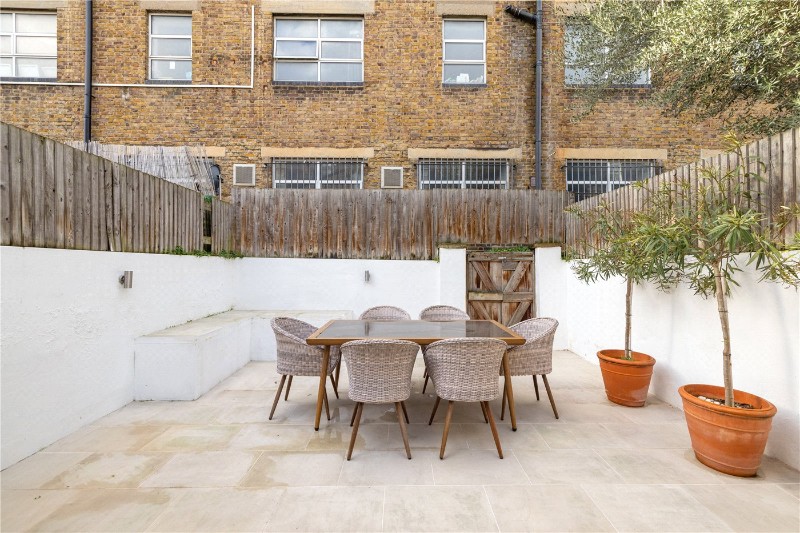 Parsons Green Lane, London, SW6